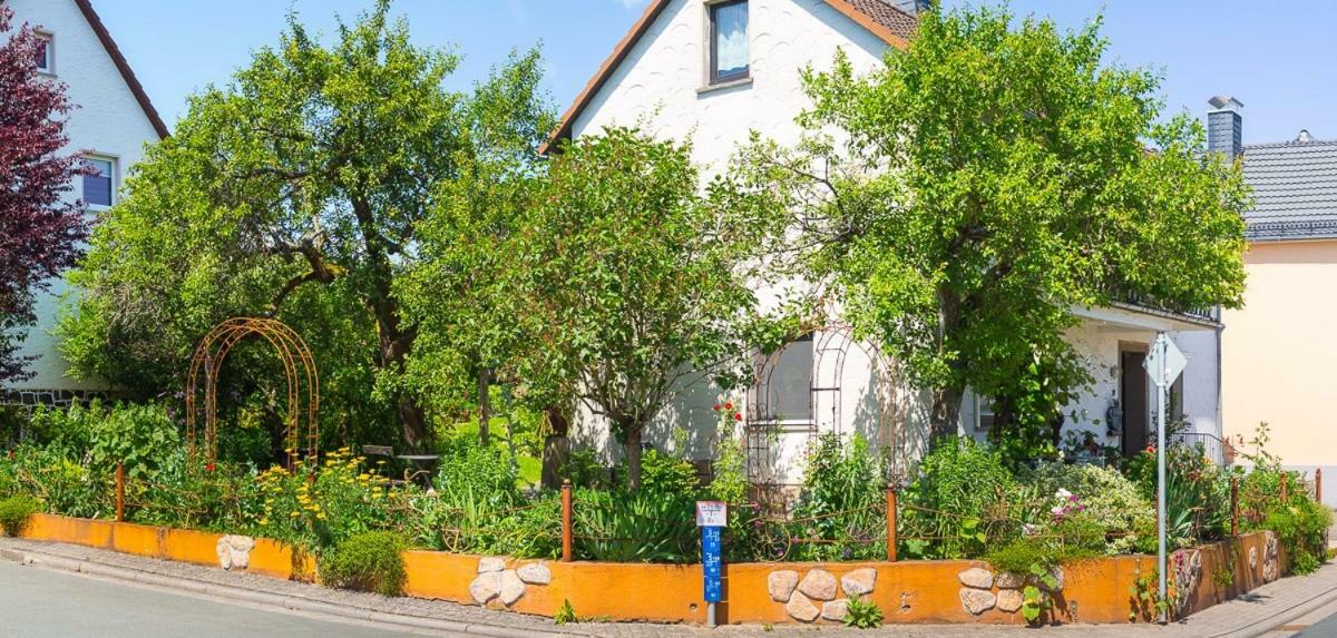 Auszeit Flair Der Provence Apartment Hausen  Екстериор снимка